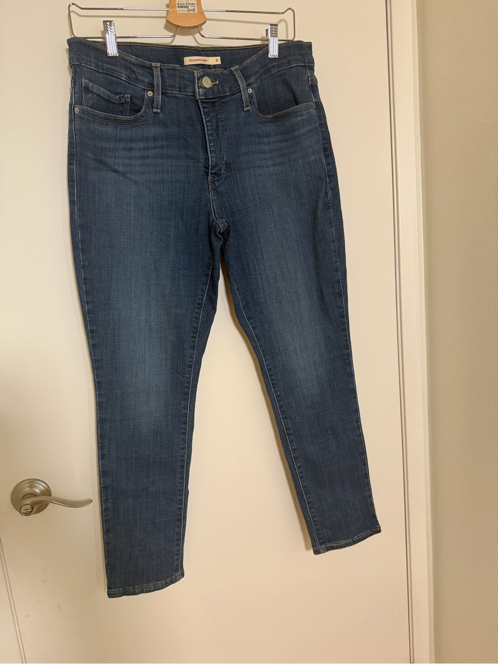Levi’s 311 Shaping Skinny Jeans Medium Wash Size 31 Stretch Denim